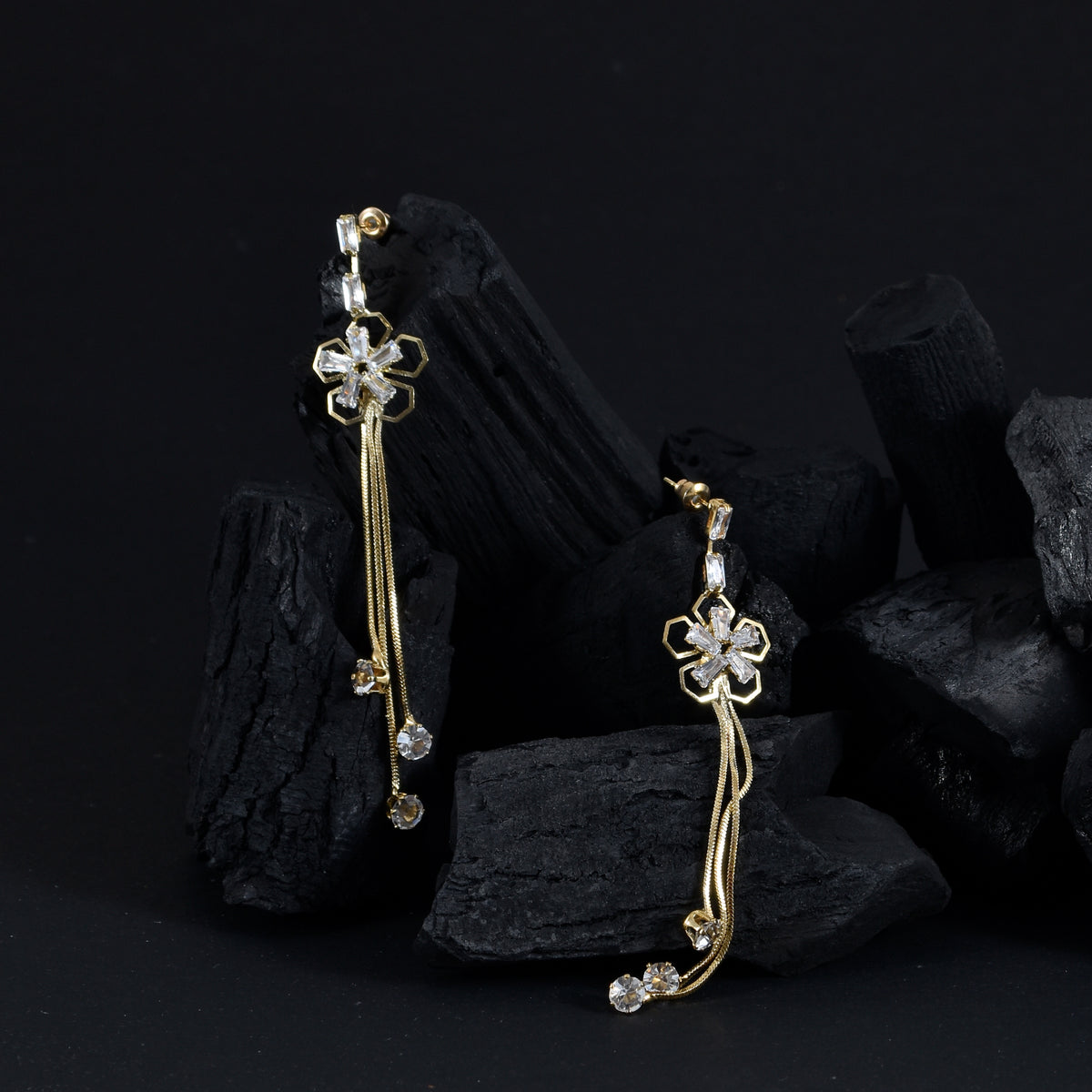 Floral Dangle Earrings With Chain Design