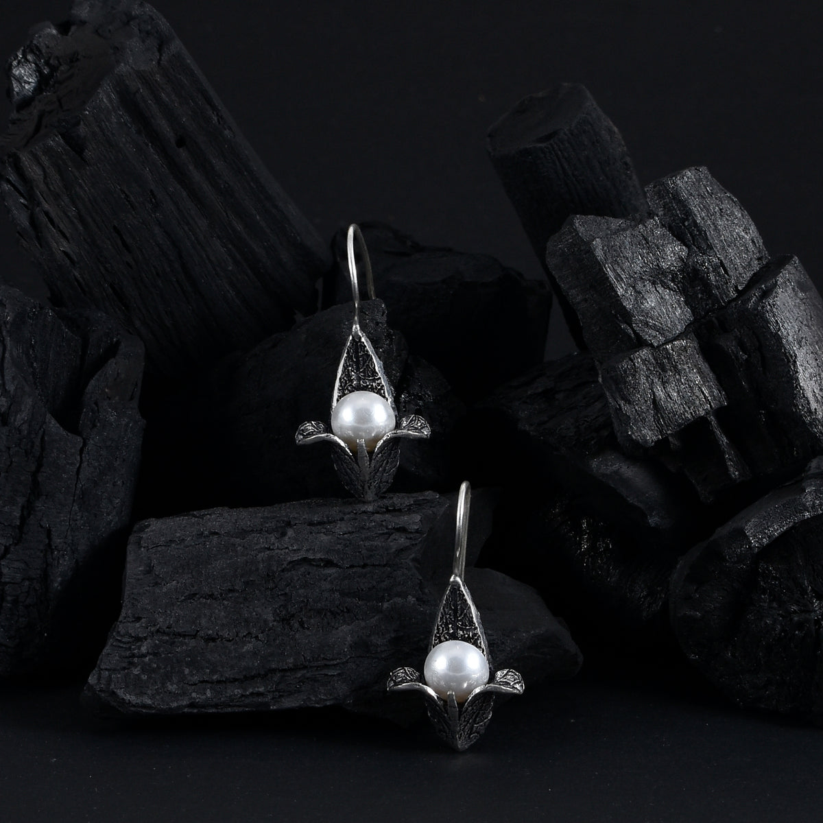 Oxidized Pearl Drop Earrings (Silver)