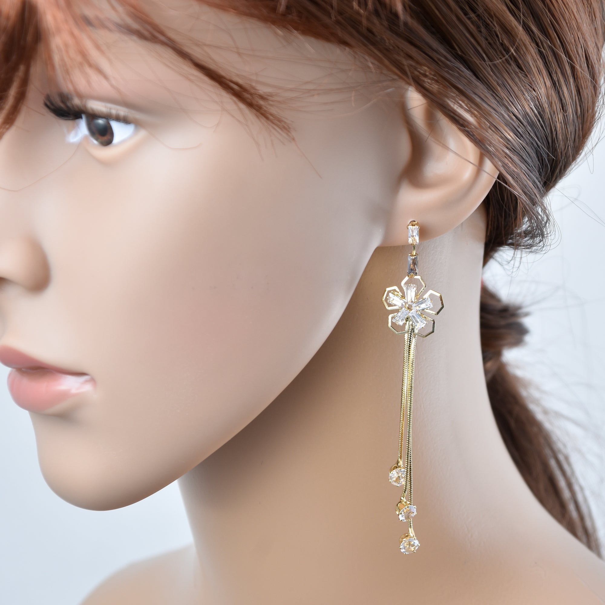 Floral Dangle Earrings With Chain Design