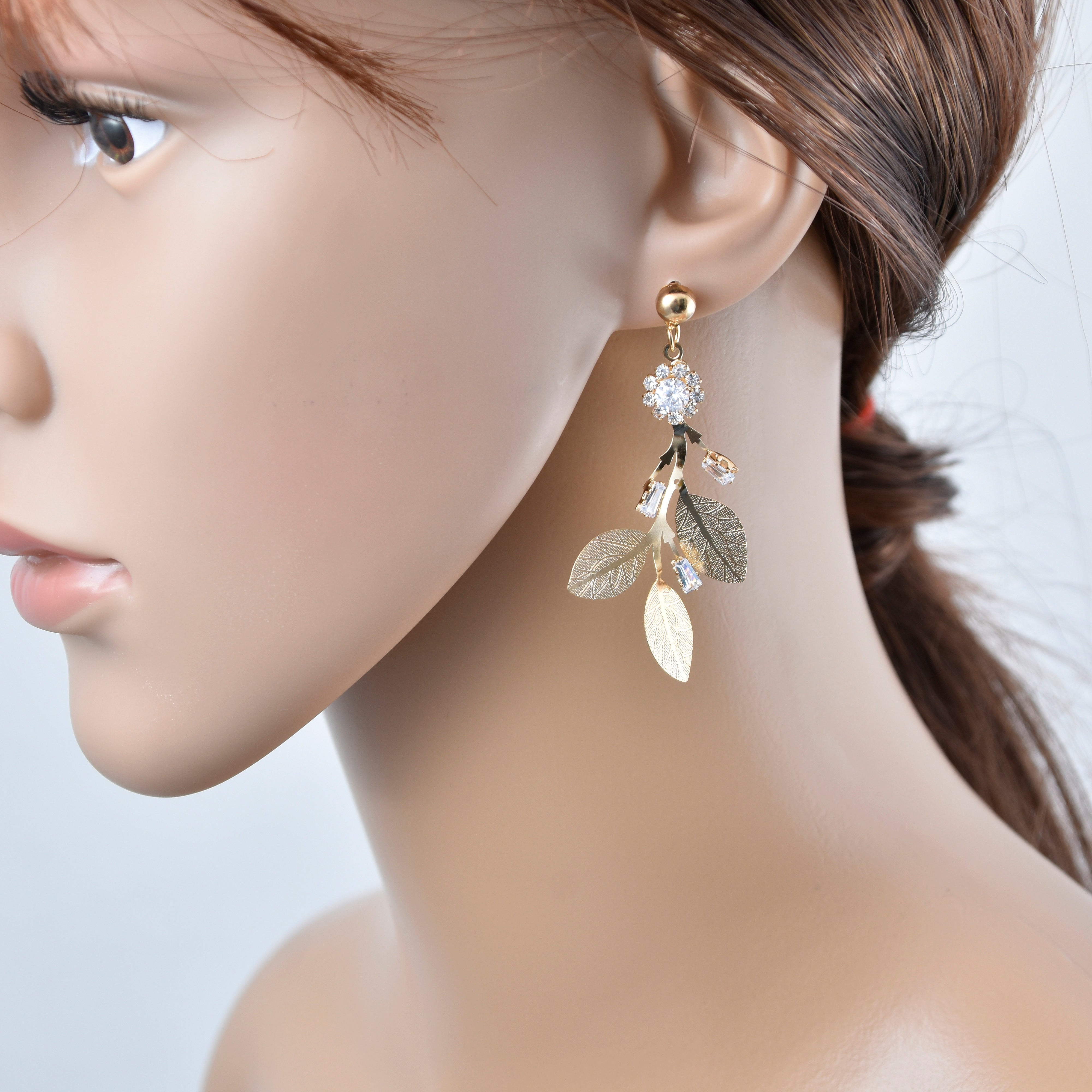 Golden Classic Dangle Leaf Earrings